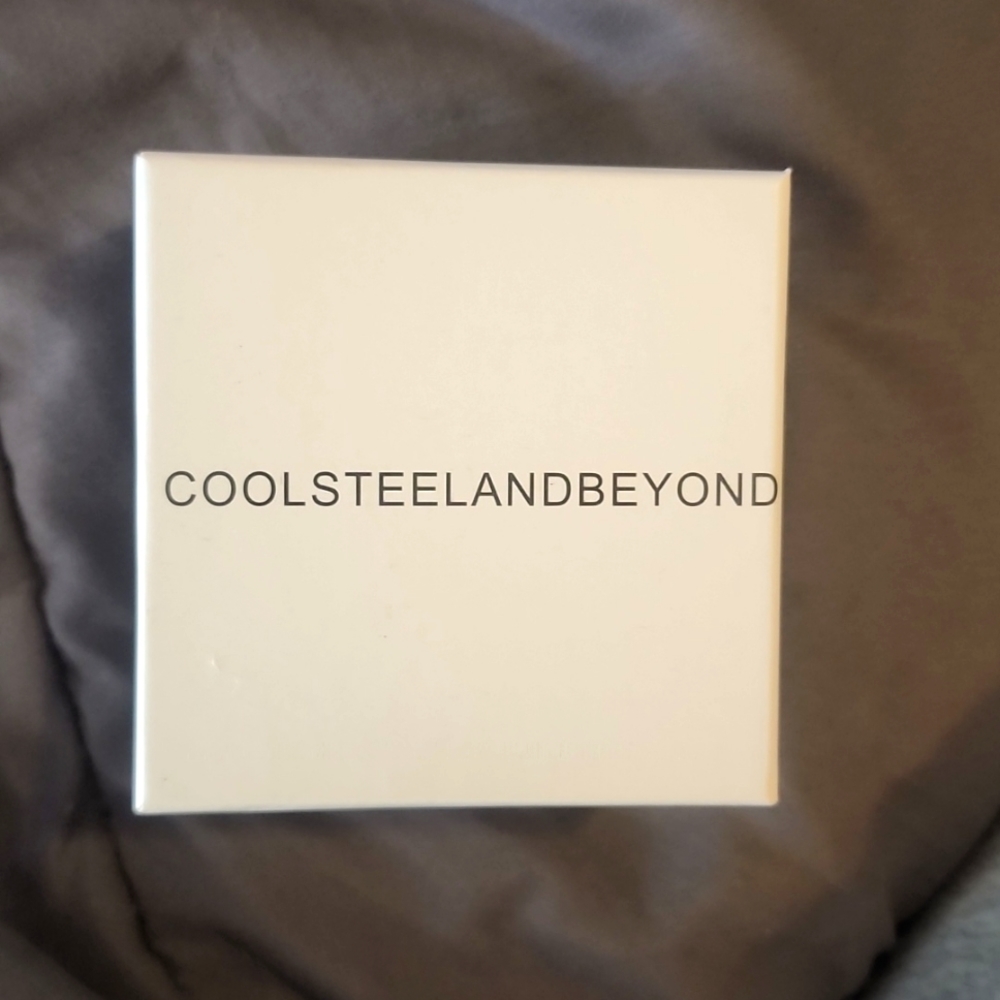 COOLSTEELANDBEYOND Leather bracelet